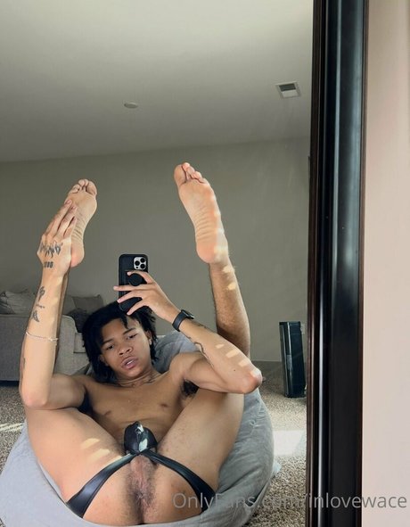 inlovewace free actress pictures