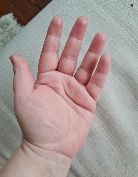 moemoechub model naked images