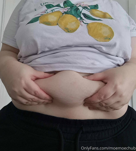 moemoechub pretty actress pic