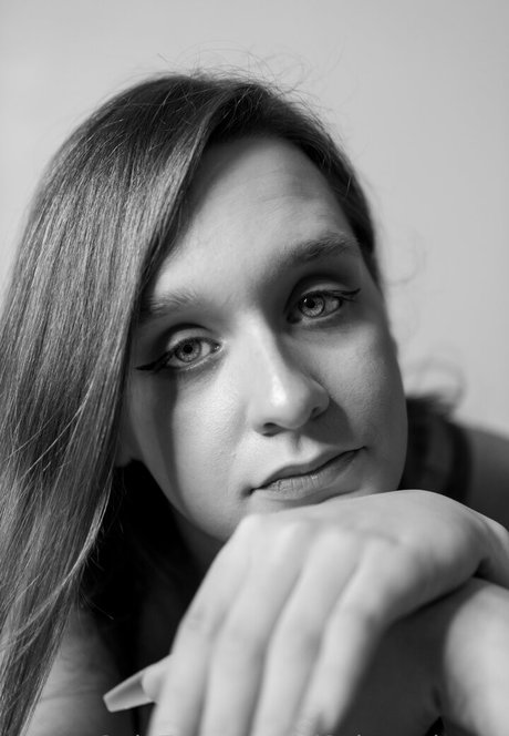 al3xismorissett art model photo