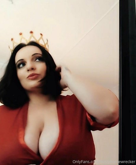 bustyhomewrecker pornstar nude pic