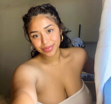 Sarai Fonseca nudes star image