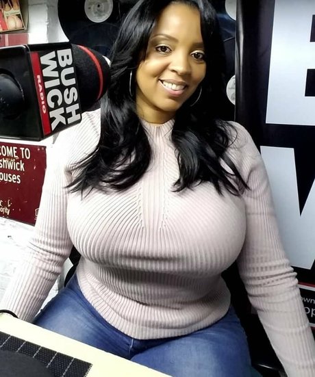 curvy babe onlyfans best archive