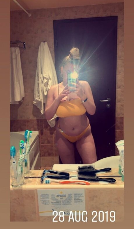 Emma H pornstar high quality images