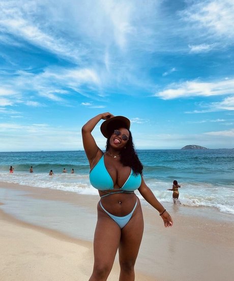 diasdegil model erotic image