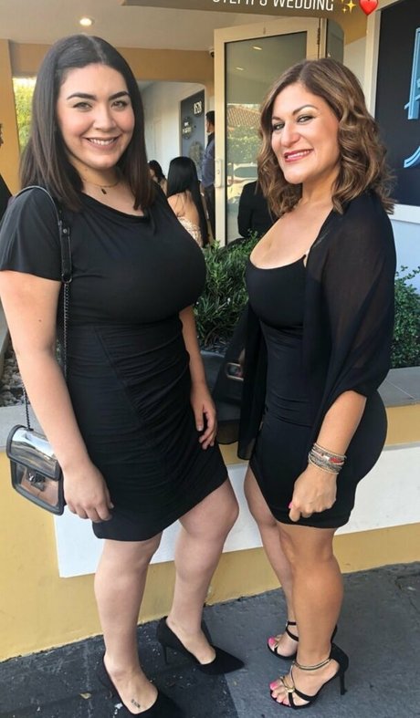 Nicky Nicole naked actress galleries