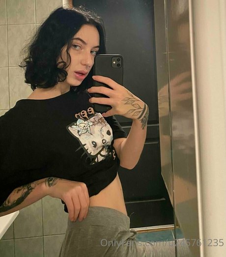 alicewonderfull hot model galleries