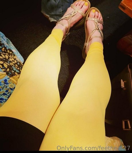 feetheat27 model erotic picture