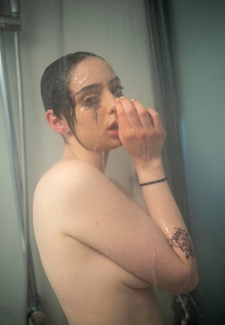 Didem ustuner nudes model gallery