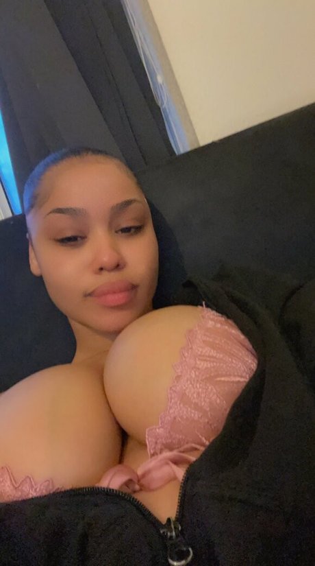 Keanna Theo star high quality images