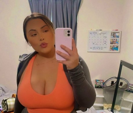 Rozzyrozzzz nice model image