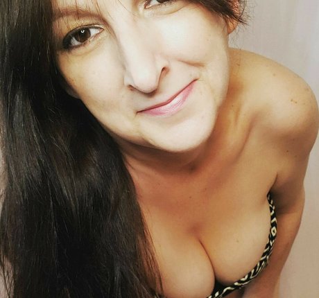 Vivian Ward star adult pic