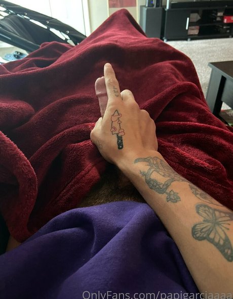 papigarciaaaa naked model picture