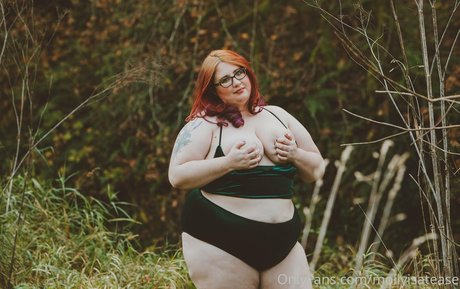 mollyisatease porn star photos