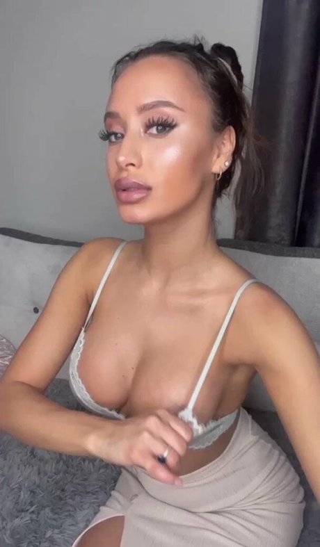 Tessa Maven pornstar erotic picture