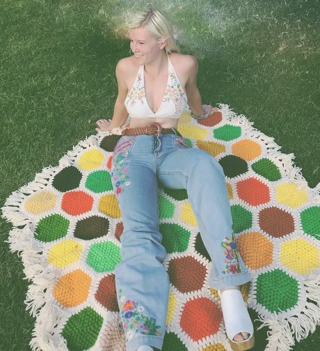 Bigblockblondie star nude img