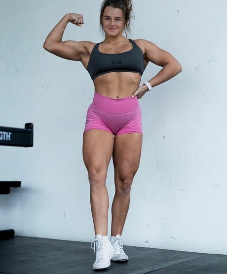 Janelle Jolicoeur star naked pic