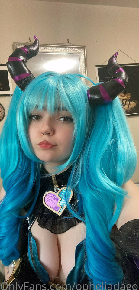 onlineevie pornstar free photos