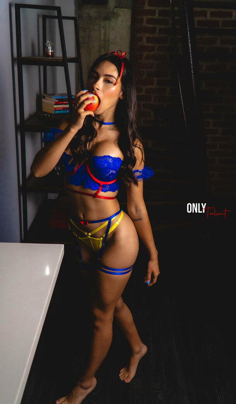 danielaantury sexy model galleries