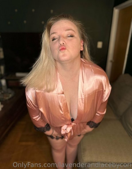 lavenderandlacebycori model perfect pic