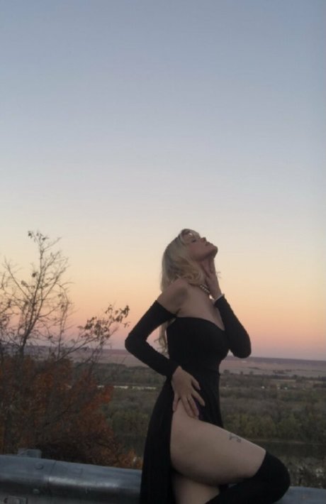 brittvnybitchh sex pornstar photo