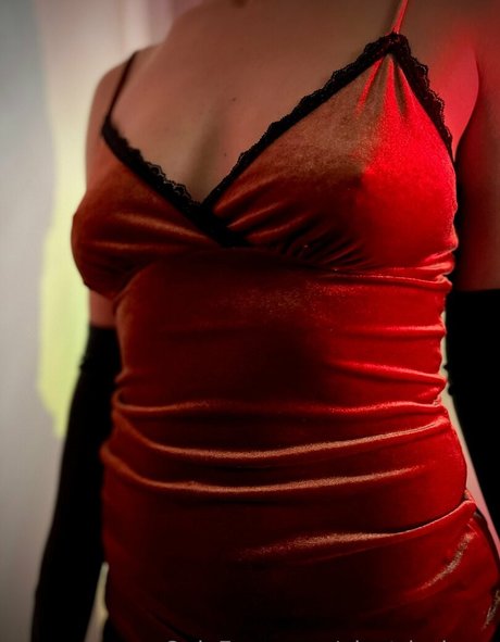 electriccircus model xxx pictures