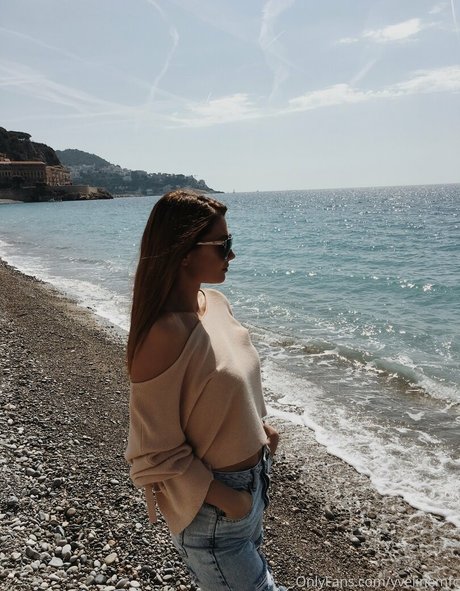 Yveline perfect star gallery