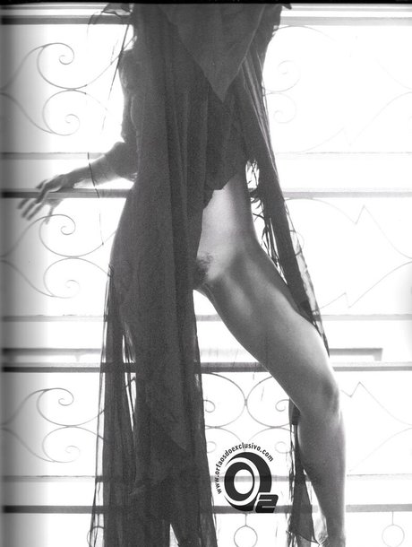 Maria Ribeiro hot pornstar images