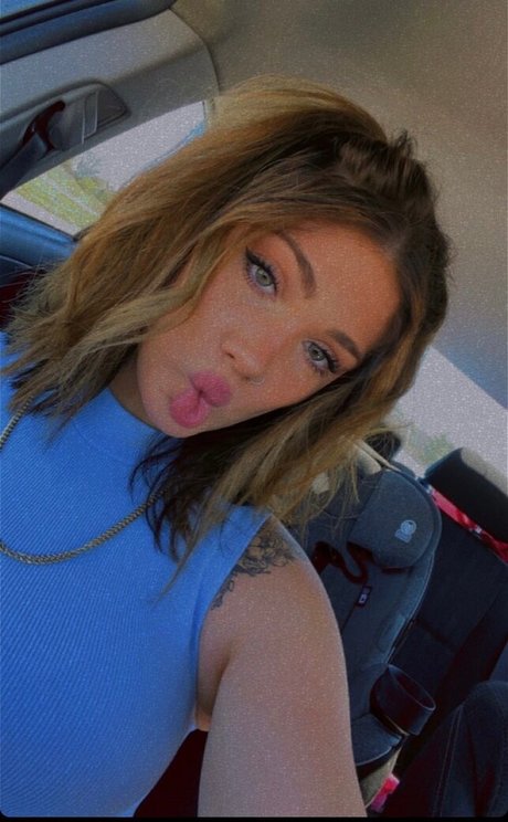 Coryn Channing model nude photo