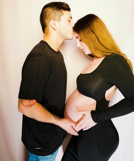 Luna Benna exclusive pornstar photo