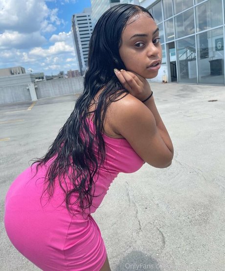 kaylalebombbb pornstar perfect images