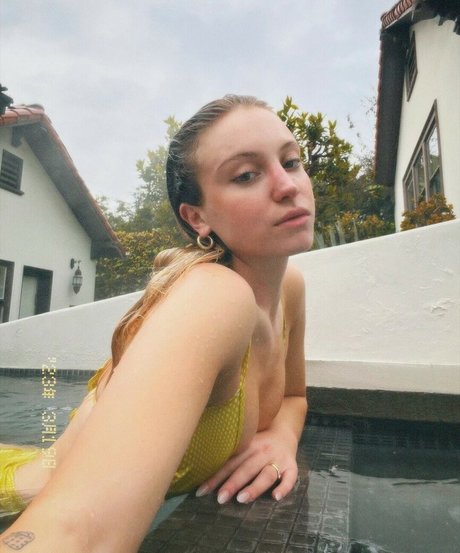 Riley Hubatka xxx actress pictures