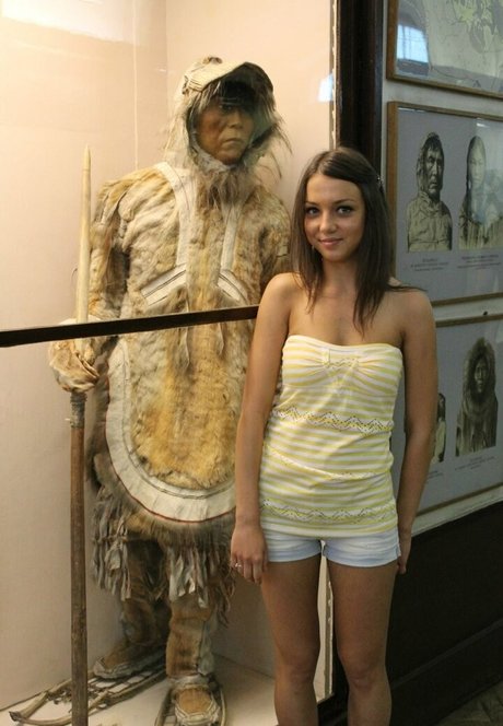 Foxy Di xxx actress galleries