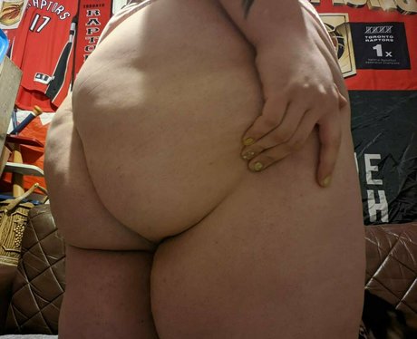 tall milf onlyfans exclusive pics