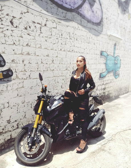 asian peach naked pornstar photo