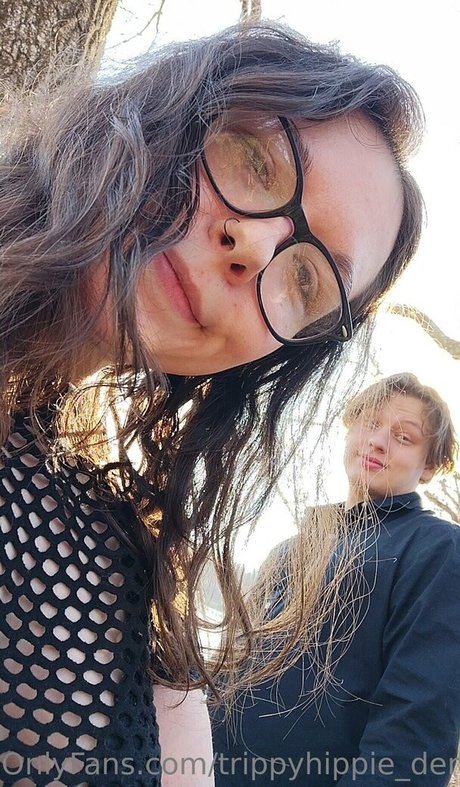 trippyhippie demise pornographic model picture