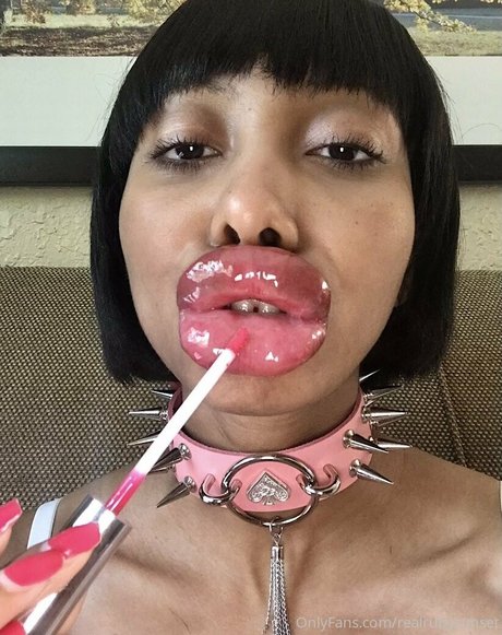 realrubysunset porn actress pic