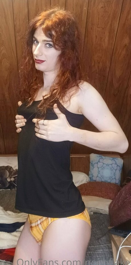 noehflake erotic actress pics