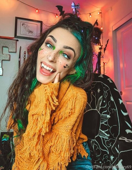 badfairy69 model perfect pic