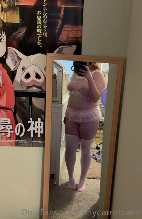 tinycarrotcake star naked pics