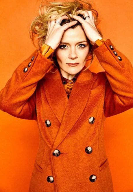 Jane Danson star art archive