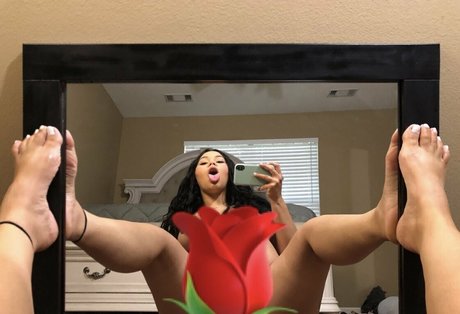 rooxie perfect model pics