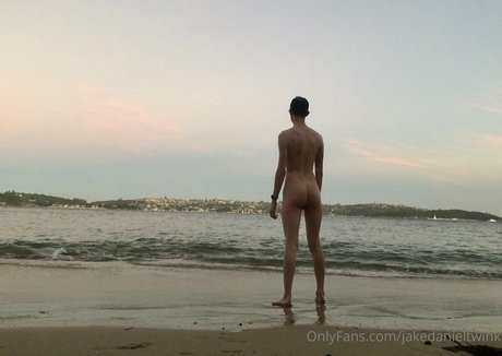 jakedanieltwink model nude archive