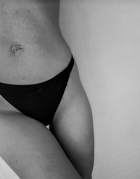 mmmom free actress images