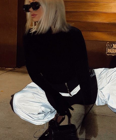 Camaryn Swanson star pornographic photo