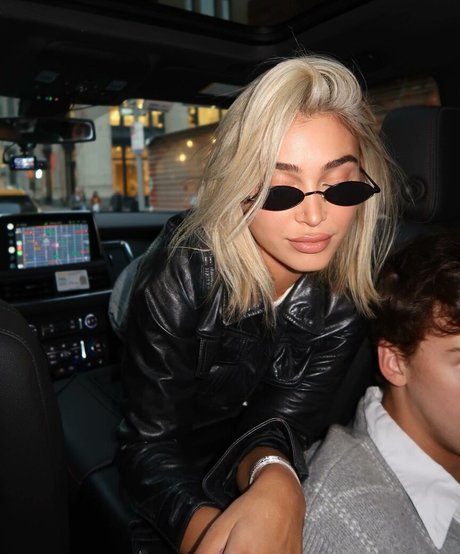 Camaryn Swanson sexy pornstar galleries