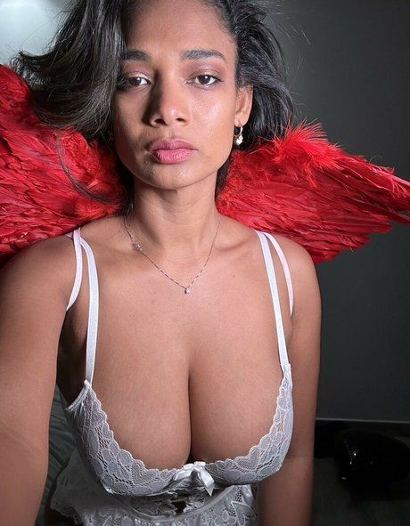 Astridlcm perfect model pic