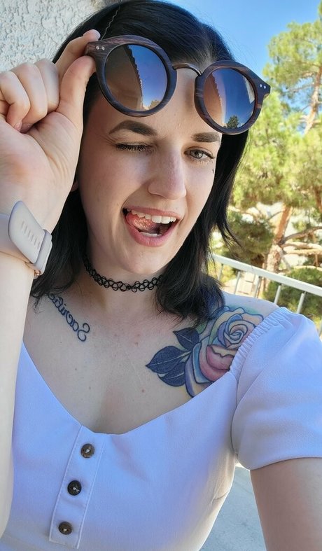 blissfulflower star erotic archive