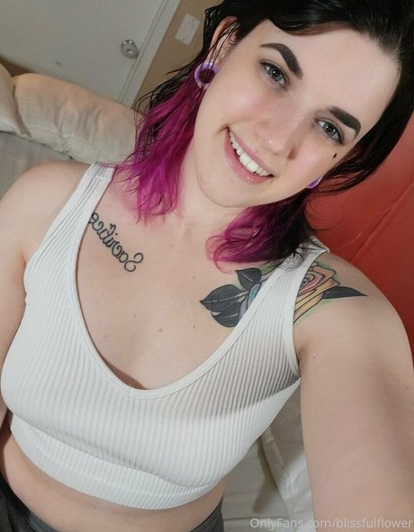 blissfulflower free star pics