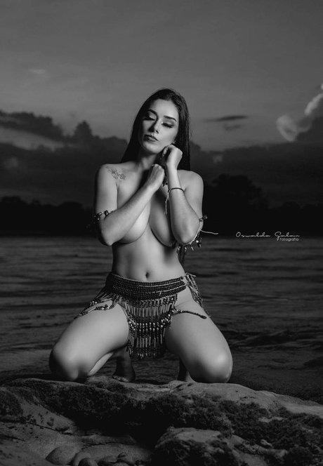 Mika Janneth pretty model archive